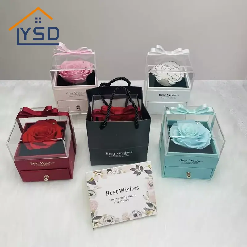 バレンタインデーのジュエリーボックス